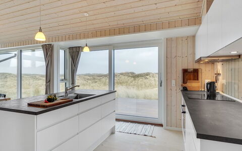 Marjorie - 400M from the Sea: Kitchen, Wood, Flooring, Countertop, Ceiling, Floor, Kitchen Appliance, Interior Design, Wood Flooring, Home Appliance