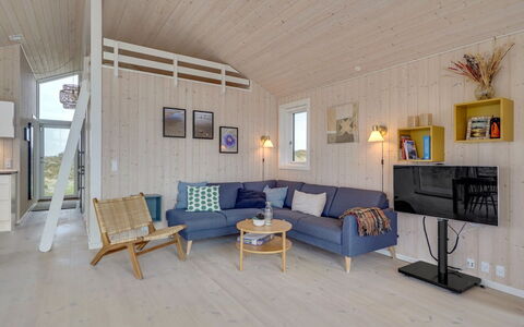 Marjorie - 400M from the Sea: Wood, Flooring, Ceiling, Floor, Home, Wood Flooring, Living Room, Room, Hardwood, Plank