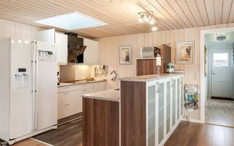 Ottar - 400M from the Sea: Wood, Interior Design, Flooring, Kitchen, Furniture, Ceiling, Wood Flooring, Countertop, Floor, Cabinetry