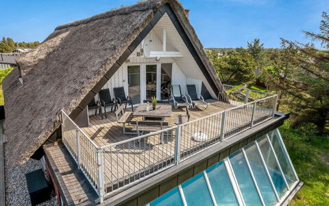 Irlin - 800M from the Sea: Roof, House, Land Lot, Home, Cottage, Estate, Garden Buildings, Shade, Log Cabin, Landscaping
