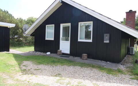 Egbert - 900M from the Sea: House, Roof, Home, Cottage, Shed, Garden Buildings, Siding, Yard, Log Cabin, Hut
