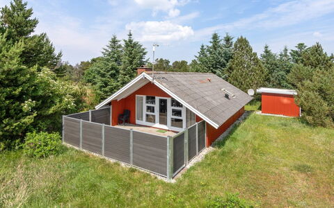 Egbert - 900M from the Sea: House, Roof, Home, Cottage, Shed, Garden Buildings, Siding, Yard, Log Cabin, Hut