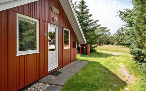 Egbert - 900M from the Sea: House, Roof, Home, Cottage, Shed, Garden Buildings, Siding, Yard, Log Cabin, Hut