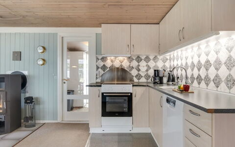 Yardila - 1.5Km from the Sea: Kitchen, Interior Design, Wood, Flooring, Kitchen Appliance, Ceiling, Countertop, Major Appliance, Cabinetry, Floor