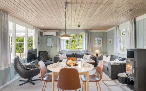 Yardila - 1.5Km from the Sea: Interior Design, Furniture, Wood, Ceiling, Flooring, Light Fixture, Living Room, Home, Floor, Chair