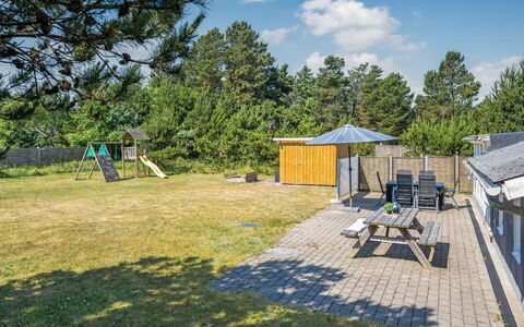 Yardila - 1.5Km from the Sea: Land Lot, Cottage, Shade, Landscaping, Garden, Estate, Lawn, Yard, Garden Buildings, Backyard