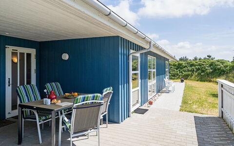 Sigfride - 500M from the Sea: Cottage, Shed, Hut, Farmhouse, Prairie, Shack, Barn, Log Cabin, Garden Buildings