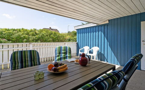Sigfride - 500M from the Sea: Cottage, Shed, Hut, Farmhouse, Prairie, Shack, Barn, Log Cabin, Garden Buildings