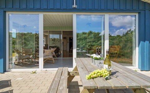 Sigfride - 500M from the Sea: Cottage, Shed, Hut, Farmhouse, Prairie, Shack, Barn, Log Cabin, Garden Buildings