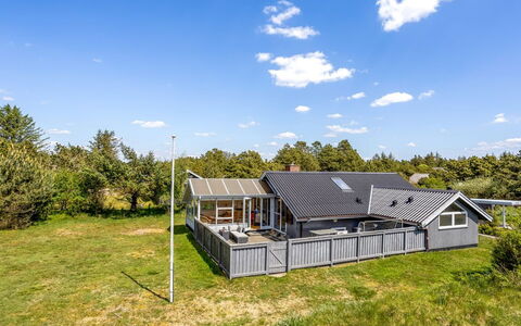 Solvejk - 800M from the Sea: Cottage, Shed, Hut, Farmhouse, Prairie, Shack, Barn, Log Cabin, Garden Buildings