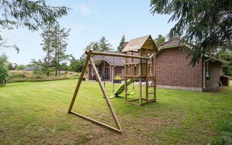 Hjalmsvider - 1Km from the Sea: Grass, House, Roof, Cottage, Home, Shrub, Farmhouse, Land Lot, Rural Area