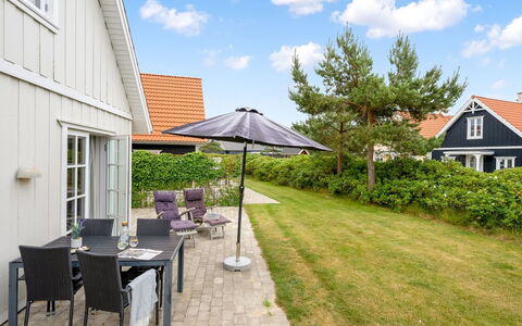 Bratko - 800M from the Sea: Cottage, Shed, Hut, Farmhouse, Prairie, Shack, Barn, Log Cabin, Garden Buildings