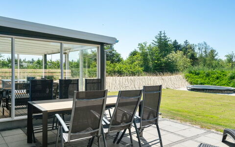 Sunna - 500M from the Sea: House, Roof, Home, Cottage, Shed, Garden Buildings, Siding, Yard, Log Cabin, Hut