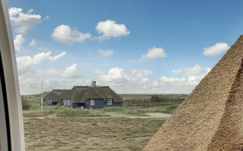 Dorte - 200M from the Sea: Shrub, Urban Design, Groundcover, Brick, Apartment, Estate, Brickwork, Balcony, Landscaping