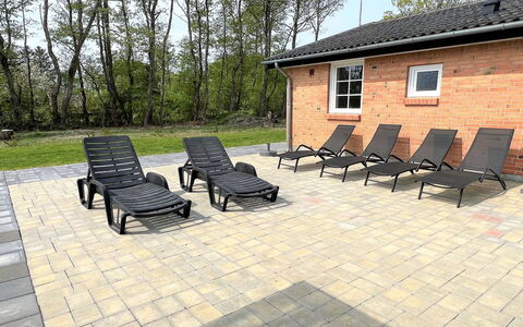 Alfrida - 1.5Km from the Sea: Roof, Land Lot, Cottage, Home, Rural Area, Shed, Siding, Garden Buildings, Log Cabin, Hut