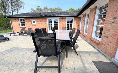 Alfrida - 1.5Km from the Sea: Roof, Land Lot, Cottage, Home, Rural Area, Shed, Siding, Garden Buildings, Log Cabin, Hut