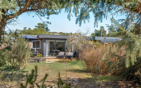Clemence - 900M from the Sea: Cottage, Shed, Hut, Farmhouse, Prairie, Shack, Barn, Log Cabin, Garden Buildings
