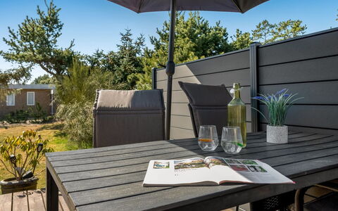 Clemence - 900M from the Sea: Cottage, Shed, Hut, Farmhouse, Prairie, Shack, Barn, Log Cabin, Garden Buildings