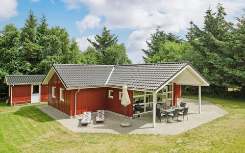 Gundel - 400M from the Sea: Cottage, Shed, Hut, Farmhouse, Prairie, Shack, Barn, Log Cabin, Garden Buildings