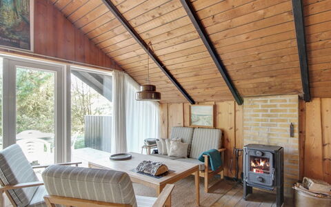 Ernst - 700M from the Sea: Cottage, Shed, Hut, Farmhouse, Prairie, Shack, Barn, Log Cabin, Garden Buildings