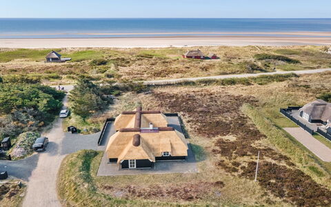 Rother - 100M from the Sea: House, Home, Roof, Residential Area, Cottage, Estate, Farmhouse, Lawn, Landscaping, Siding