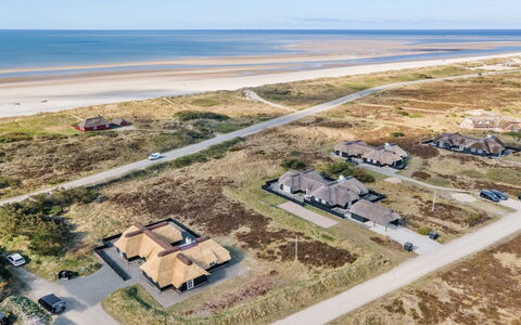 Rother - 100M from the Sea: House, Home, Roof, Residential Area, Cottage, Estate, Farmhouse, Lawn, Landscaping, Siding