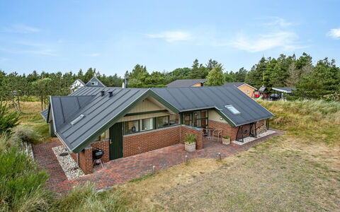Görel - 1Km from the Sea: Grass, House, Roof, Home, Cottage, Shrub, Land Lot, Rural Area, Farmhouse, Groundcover