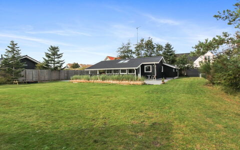 Hildegarde - 900M from the Sea: Building, House, Roof, Home, Residential Area, Architecture, Cottage, Land Lot, Siding, Plain