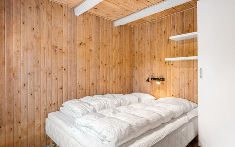 Urda - 1Km from the Sea: Bedroom, Wood, Bed, Interior Design, Ceiling, Bed Sheet, Bedding, Floor, Flooring, Lighting