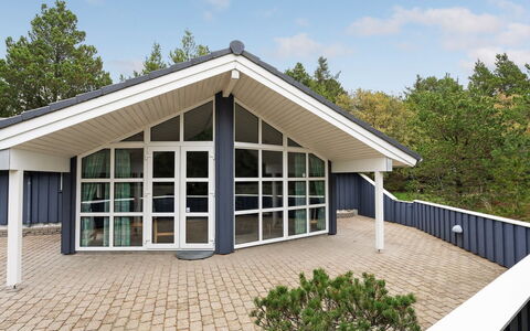 Guththorm - 600M from the Sea: Cottage, Garden, Siding, Garden Buildings, Shade, Yard, Backyard, Lawn, Farmhouse, Landscaping