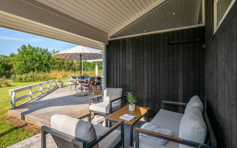 Sviðandi - 1.5Km from the Sea: Cottage, Shed, Hut, Farmhouse, Prairie, Shack, Barn, Log Cabin, Garden Buildings