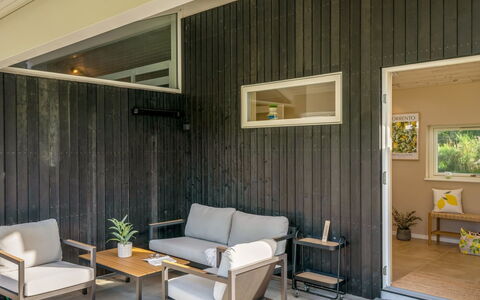 Sviðandi - 1.5Km from the Sea: Cottage, Shed, Hut, Farmhouse, Prairie, Shack, Barn, Log Cabin, Garden Buildings