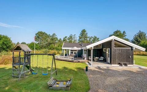 Sviðandi - 1.5Km from the Sea: Cottage, Shed, Hut, Farmhouse, Prairie, Shack, Barn, Log Cabin, Garden Buildings