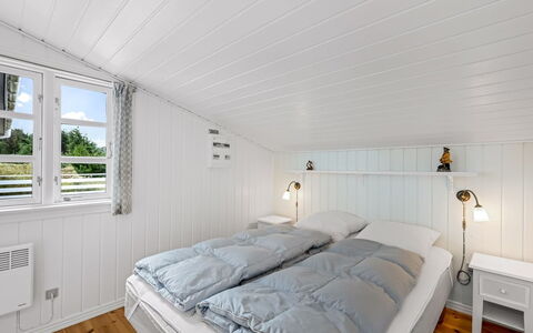 Dortea - 600M from the Sea: Wood, Ceiling, Bedroom, Plank, Hardwood, Bed, Bedding, Wood Flooring, Design, Bed Frame