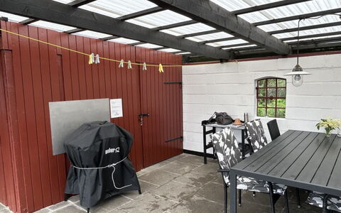 Safina - from the Sea: Cottage, Shed, Hut, Farmhouse, Prairie, Shack, Barn, Log Cabin, Garden Buildings
