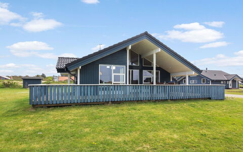 Tähti - from the Sea: Cottage, Shed, Hut, Farmhouse, Prairie, Shack, Barn, Log Cabin, Garden Buildings
