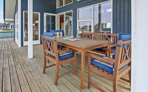 Tähti - from the Sea: Cottage, Shed, Hut, Farmhouse, Prairie, Shack, Barn, Log Cabin, Garden Buildings