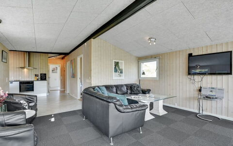 Jess - from the Sea: Ceiling, Floor, Living Room, Daylighting, Hardwood, Light Fixture, Wood Flooring, Aluminium