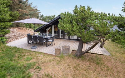 Sidse - 400M from the Sea