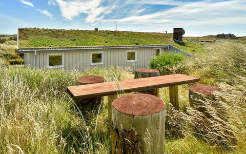 Gundine - from the Sea: Shrub, Urban Design, Groundcover, Brick, Apartment, Estate, Brickwork, Balcony, Landscaping
