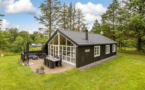 Ørwendil - 2Km from the Sea: Cottage, Shed, Hut, Farmhouse, Prairie, Shack, Barn, Log Cabin, Garden Buildings