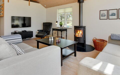 Ørwendil - 2Km from the Sea: Cottage, Shed, Hut, Farmhouse, Prairie, Shack, Barn, Log Cabin, Garden Buildings