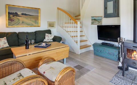 Eleonore - 100M from the Sea: House, Roof, Home, Cottage, Shed, Garden Buildings, Siding, Yard, Log Cabin, Hut