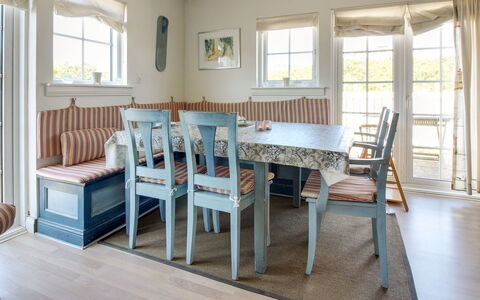 Eleonore - 100M from the Sea: House, Roof, Home, Cottage, Shed, Garden Buildings, Siding, Yard, Log Cabin, Hut
