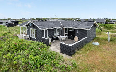 Marika - 500M from the Sea: Cottage, Shed, Hut, Farmhouse, Prairie, Shack, Barn, Log Cabin, Garden Buildings