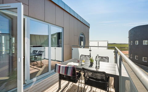Aiana - 250M from the Sea: Cottage, Shed, Hut, Farmhouse, Prairie, Shack, Barn, Log Cabin, Garden Buildings