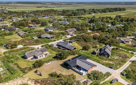 Bela - from the Sea: Roof, Landscape, Home, Land Lot, Plain, Rural Area, Cottage, Estate, Field, Village
