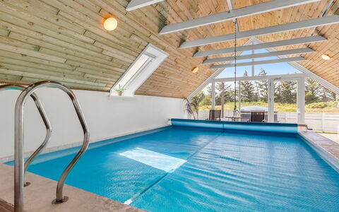 Tuomi - 900M from the Sea: Cottage, Home, House, Roof, Porch, Estate, Siding, Garden Buildings, Farmhouse, Yard