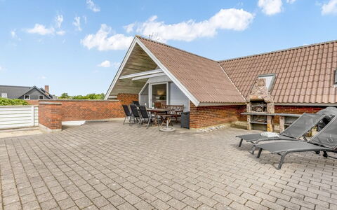 Tuomi - 900M from the Sea: Cottage, Home, House, Roof, Porch, Estate, Siding, Garden Buildings, Farmhouse, Yard