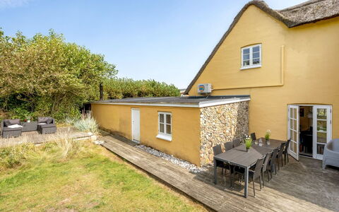 Urte - from the Sea: House, Roof, Home, Cottage, Shed, Garden Buildings, Siding, Yard, Log Cabin, Hut